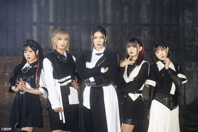 RAISE A SUILEN 新曲「Light a fire」の、メンバー実写によるアーティストMVが公開！